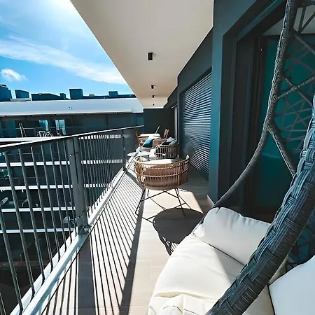 Lux Garden - Best Location !